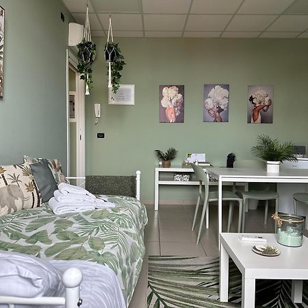Botanical Suite Bari Bagian luar foto